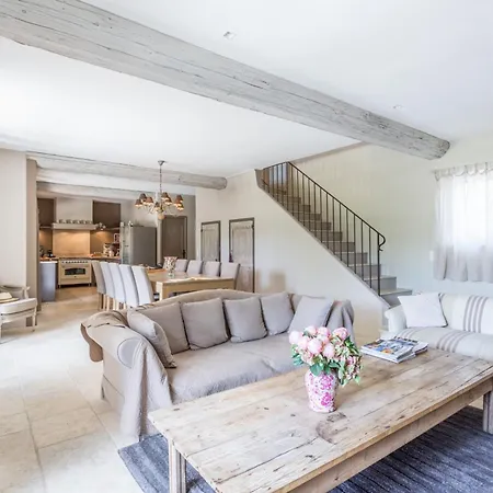 Au Coeur De La Pinede Holiday home *